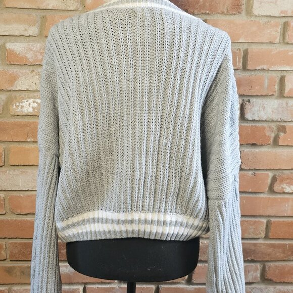 SO Grey Cable Knit Cropped Cardigan – Size XL - Picture 3 of 4